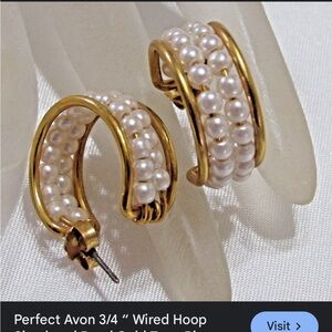 Elegant Gold and Pearl Hoop Earrings